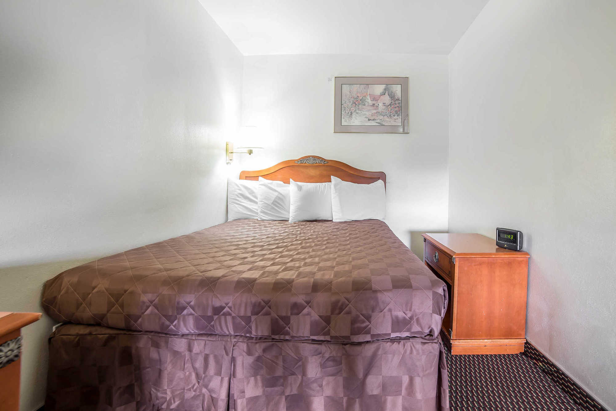 Rodeway Inn & Suites Пендлтон Номер фото